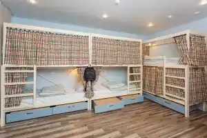 Редиска (бывш. Хостел 6/57), Казань