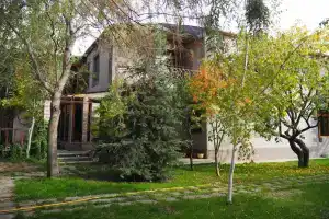 Вилла Up Armenia, Ариндж