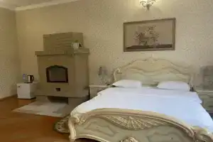 Апартаменты номер 12, Гуамка