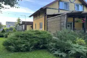 Частный дом Орандж в стиле прованс на Куршской косе
