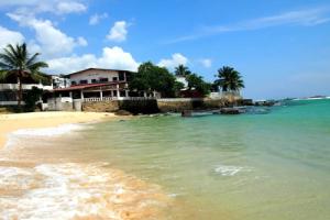 Отель «African Sun Sea Beach & Spa», Бведжуу