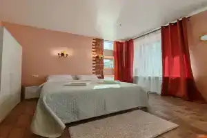 Квартира Светлая в Шаговой Доступности от Метро
