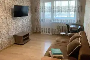 Квартира Трехкомнатная на Степана Разина 6, Североуральск
