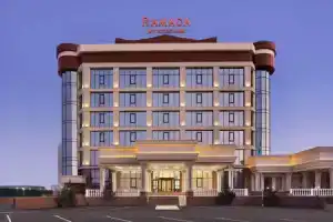 Отель «Ramada by Wyndham Shymkent», Шымкент