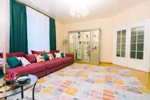 Квартира для бoльшoй сeмьи, Москва