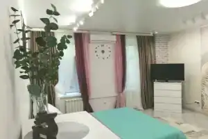 Жилое Помещение А из Нашего Окна/ Метро Тверская, Москва