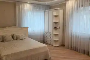Квартира у Моря, Пионерский