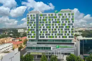 Holiday Inn & Suites Saigon Airport, an IHG Hotel, Хошимин