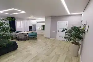 Квартира Уютная Большая, Павловск