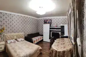 Частный дом Студия в центре в районе Курортного бульвара
