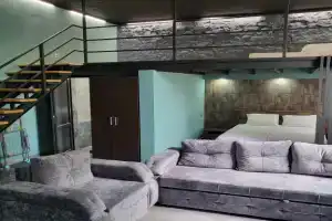 Квартира Максилан, Сухум