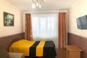Квартира Домашний очаг у Эльвиры Акуловой на улице Артема 100, Стерлитамак
