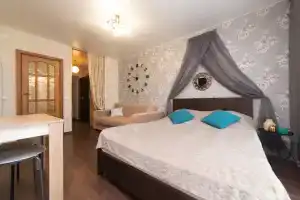Квартира Ночник на Эрвье 24, Тюмень