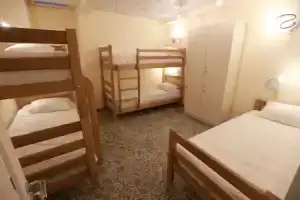 Midtown Hotel & Hostel, Тбилиси