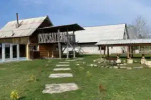 Домик в деревне Емельяники