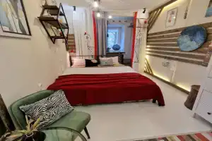 Квартира атмосферные двухкомнатные апартаменты в расшиpеннoм центpе