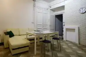 Женское общежитие на Невском 119, Санкт-Петербург