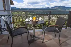 Гостевой дом Aiora Suites, Витина