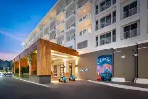 Отель M Social Hotel Phuket, Патонг