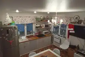 Частный дом у реки, Купанское