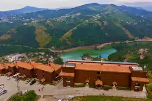 Sera Lake Resort Hotel Spa & Aparts, Трабзон