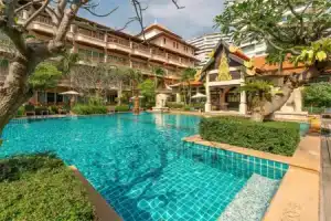 Avalon Beach Resort, Паттайя