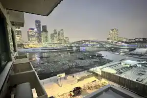 Квартира Three-Bedroom Apartment for 2+2+2 by Lo Apartments, Москва