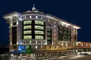 Отель «Ramada Plaza by Wyndham Eskisehir», Эскишехир