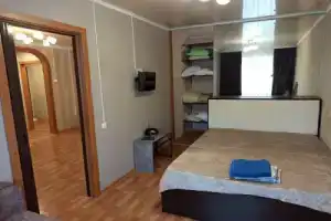 Квартира на Севастопольской 25, Тюмень