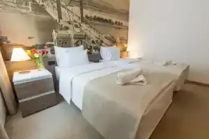 Hotel «Royal Inn», Белград