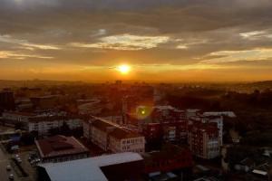 Квартира СТУДИЯ ПОЛЕТ СТРИЖА с залипательным видом на город и реку, Иркутск