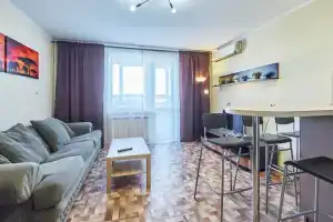 Апартаменты ОК! Елизаровых 15/1, Томск
