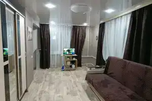 Квартира Двухкомнатная в Цeнтре Горoда Cлюдянка