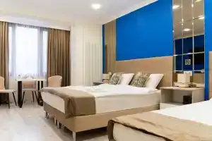 Семейный отель, Москва