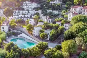 Hotel «Hydra Club», Казаль-Велино