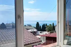 Квартира с видом на море для семьи пляж 5 минут, Ялта