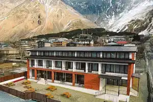 Отель «Mountain House Kazbegi», Казбеги