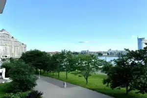 Апартаменты в сердце столицы c 4-мя спальными местами с шикарным видом Прованс с 24/7 заселением Сторожевская 8