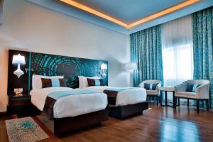 Signature Hotel Al Barsha, Дубай