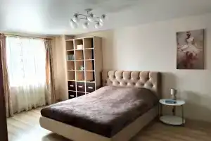 Квартира с кондиционером на главной улице Бреста, Брест