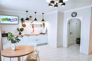 Квартира у ТЦ Кристалл Менделеева 2, Тюмень
