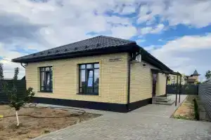 Уютный дом в тихом месте