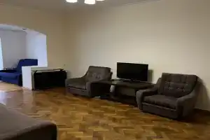 Апартаменты на Введенского, Сухум