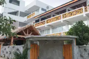 Sands Grand Hotel, Дейнджти