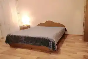 Квартира Комфортная трёхкомнатная, Богучар