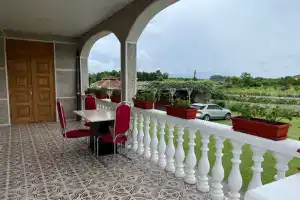Гостевой дом Домик В Деревне, Сухум