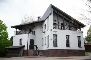 Частный дом Коттедж с бассейном и сауной в Минске