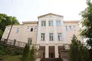 Санаторий «Смена» ФФГБУ СКФНКЦ ФМБА, Кисловодск