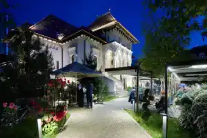 Отель La Boheme Casa Soare, Бухарест