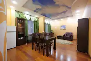 Апартаменты Lenina 80 Sky, Мурманск